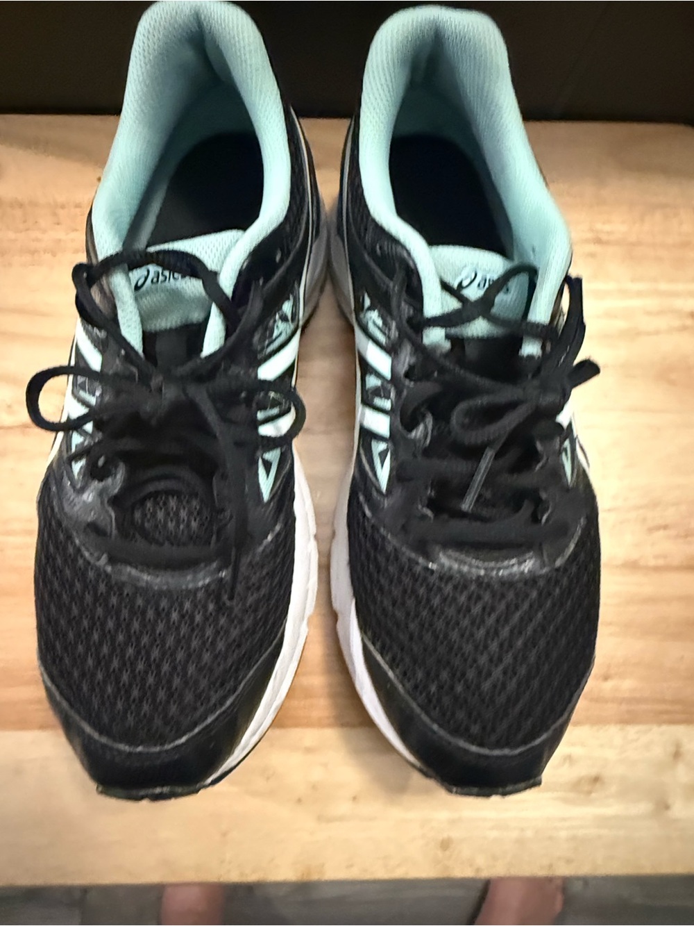 Asics Black & Mint Women's Athletic Running Shoes